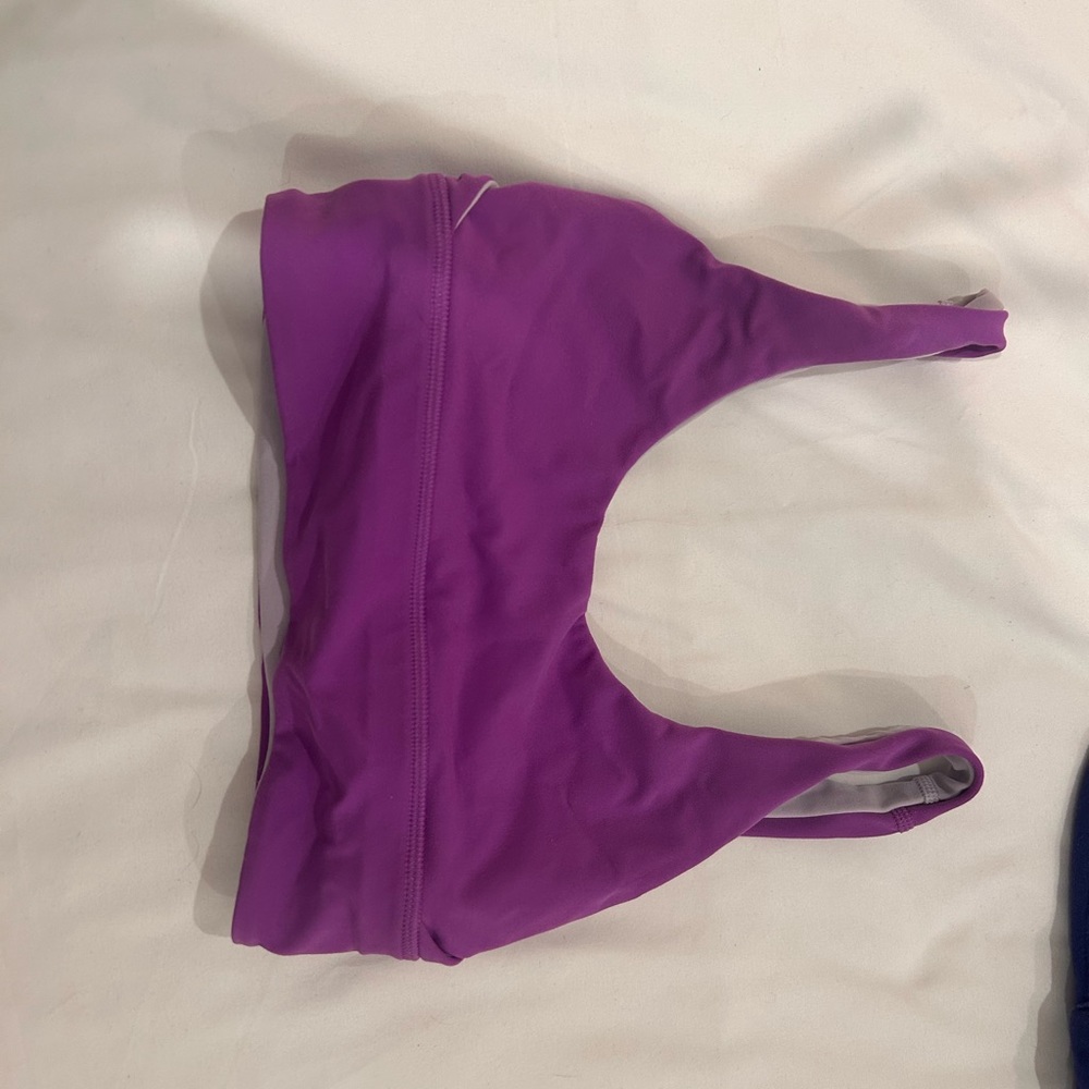 Lululemon sports bra reversible